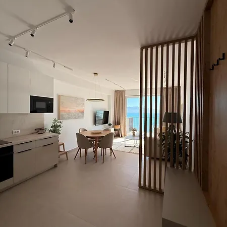 Arletta - Panoramic View Apartment
