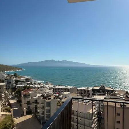 Arletta - Panoramic View *