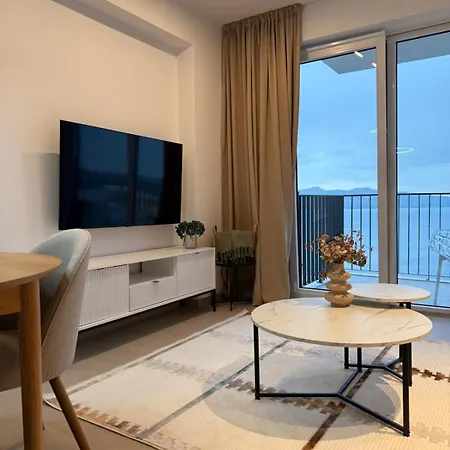 Arletta Sea View *