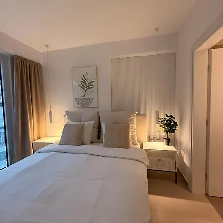 Arletta Sea View Apartment Sarande