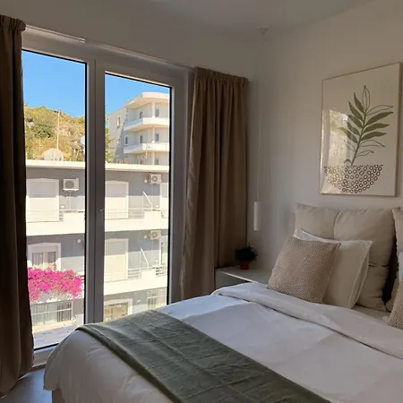 Arletta Sea View Apartment Sarande