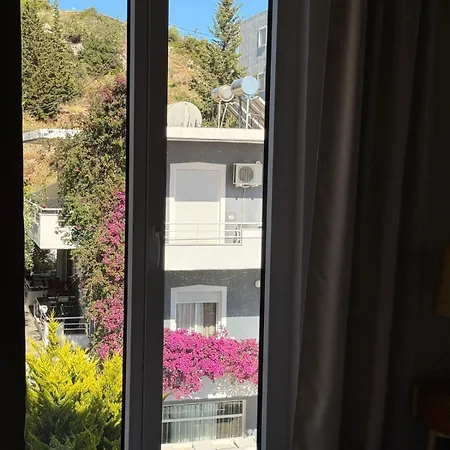 Arletta Sea View Apartment