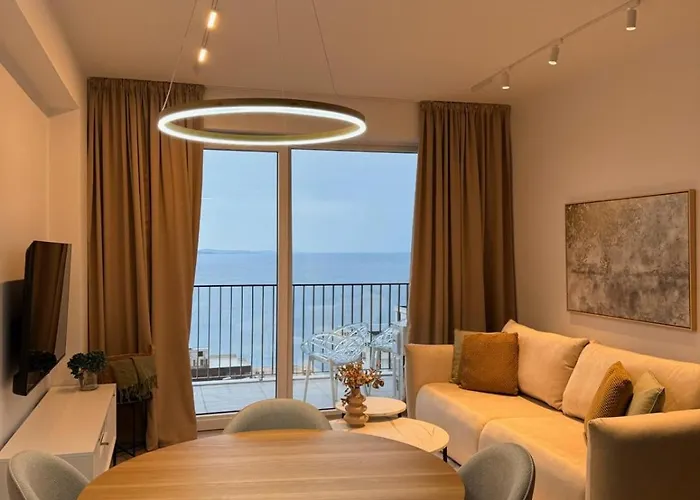 Arletta - Panoramic View Daire Saranda