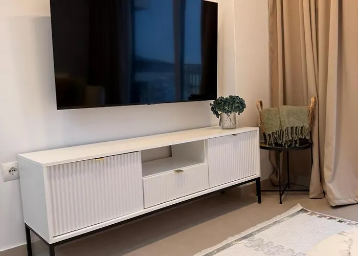 Arletta - Panoramic View Daire Saranda