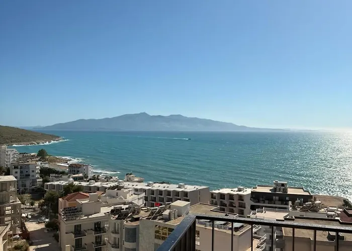 Arletta - Panoramic View *